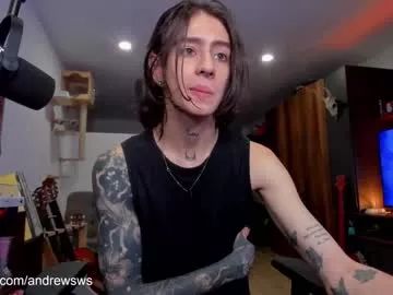 andrew_round from Chaturbate is Freechat
