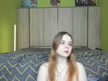 Naked Room baby_need_sex 