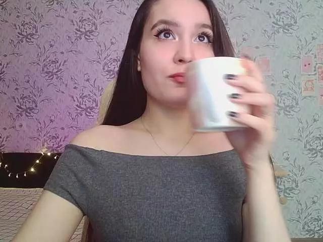 annie-fleur from BongaCams