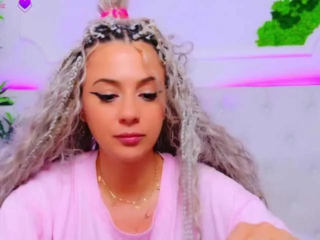 AriannaSins from BongaCams