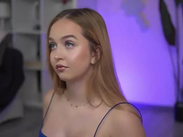 ElysaWetxx from BongaCams