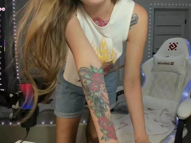 EvaLution5 from BongaCams