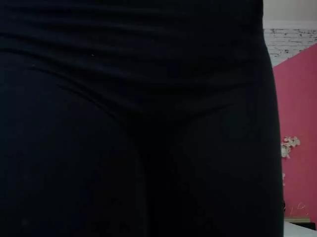 misshoney1 from BongaCams