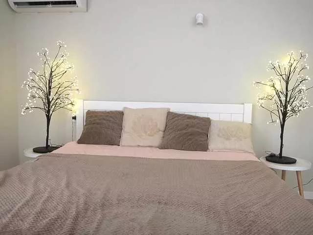 NikkiGold from BongaCams