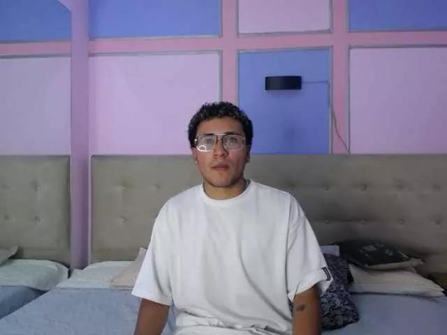 Noa-N-Carolain from BongaCams is Freechat