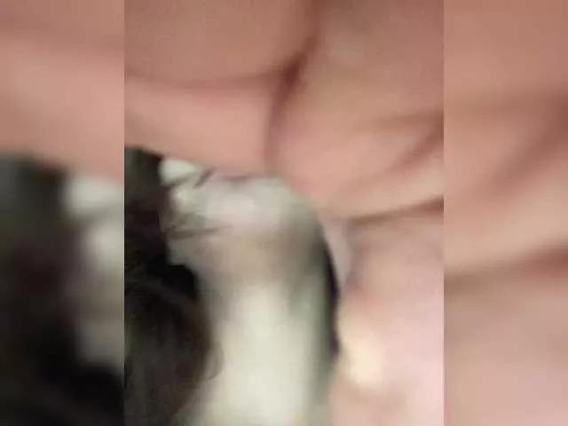 pizzahubb from BongaCams