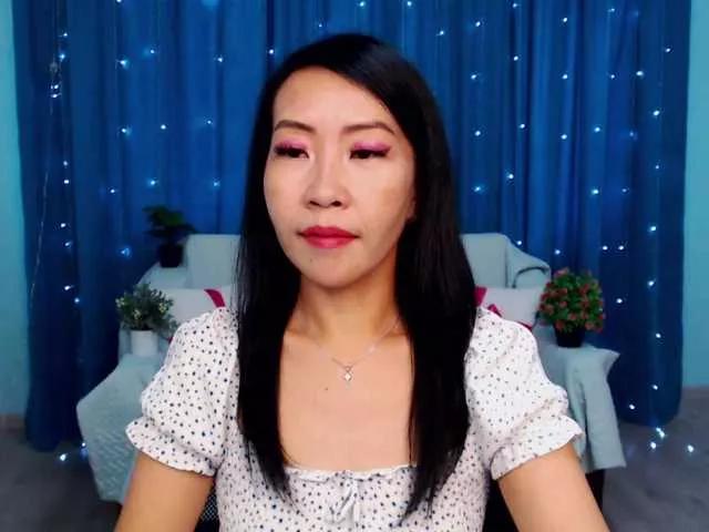 Sarahsexygirl from BongaCams