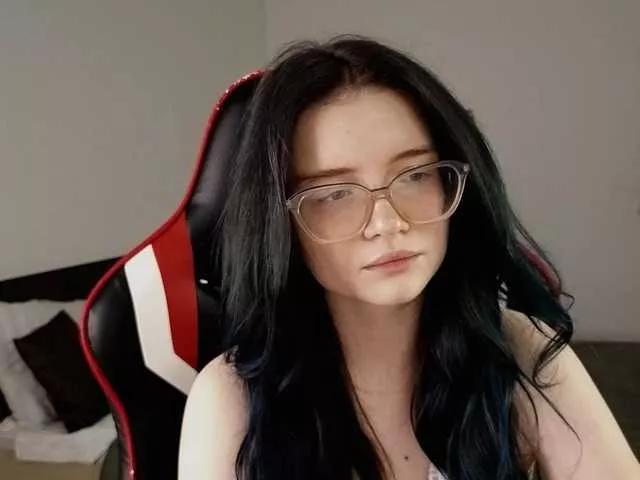 SonyaGlen from BongaCams