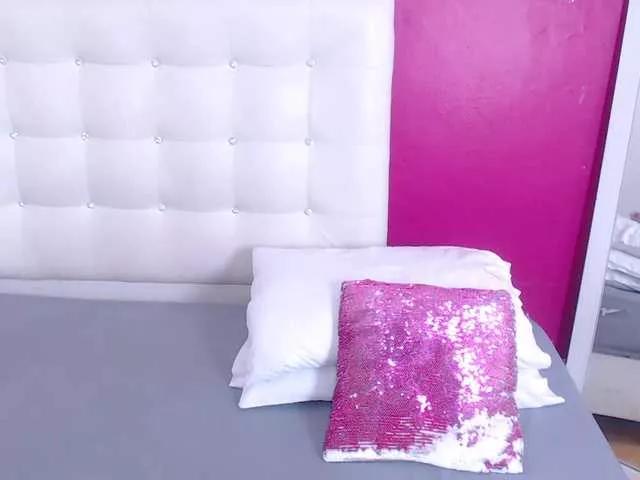 tiny-whore from BongaCams