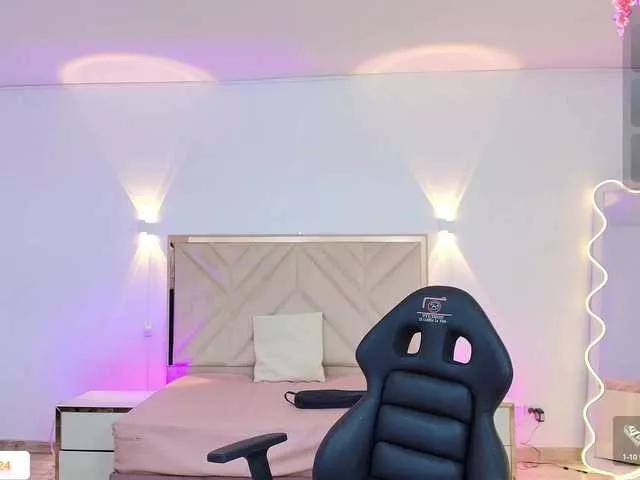 whitney-tay from BongaCams