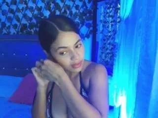 ariadnabrow from CamSoda