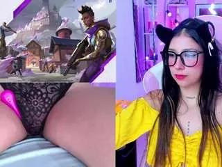bellyrouse from CamSoda