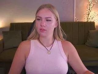 celestenoirr from CamSoda