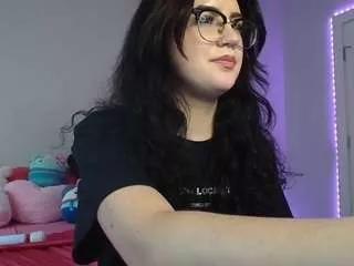 cummymochi from CamSoda