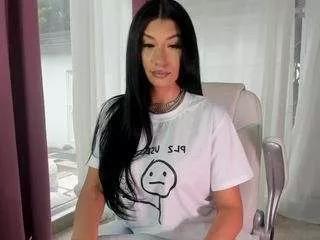 diamondt33n from CamSoda