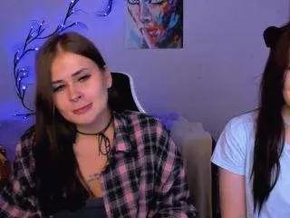 dina-4u from CamSoda is Freechat