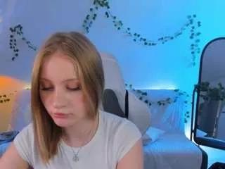 eva-william from CamSoda