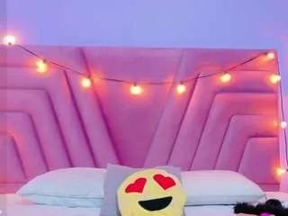 innocenthazel from CamSoda