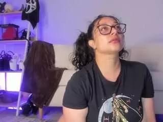 janialewis from CamSoda