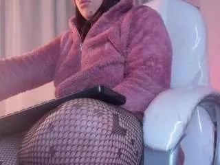 jhiinny-brownn from CamSoda