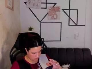 julietakane from CamSoda