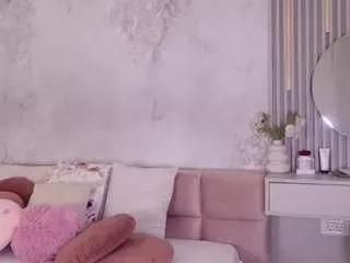jullyblair from CamSoda