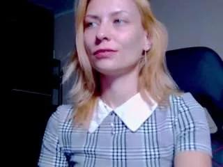 karoline1201 from CamSoda