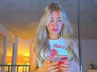 meghanwolf from CamSoda