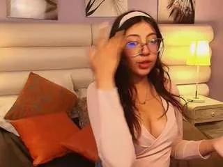 milan-sweett from CamSoda