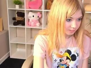 minnie-collins from CamSoda
