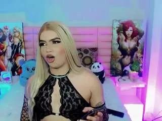 miss-adriana from CamSoda