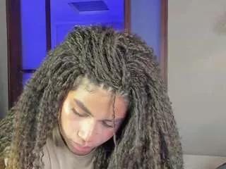 nayahh from CamSoda
