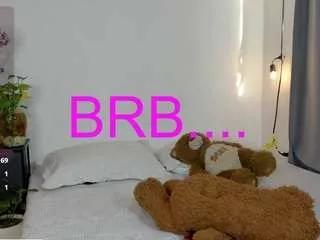 saray-cum from CamSoda