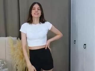 signemcwells from CamSoda