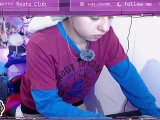 sukichan from CamSoda