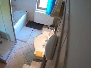 voyeurcam-julmodels-bath-2nd-2 from CamSoda