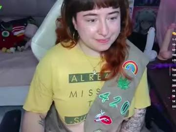 111lucygrim111 from Chaturbate