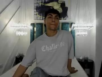 aaron_more from Chaturbate