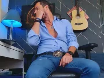 aaronbomer from Chaturbate