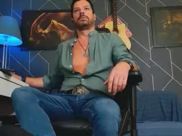 aaronbomer from Chaturbate