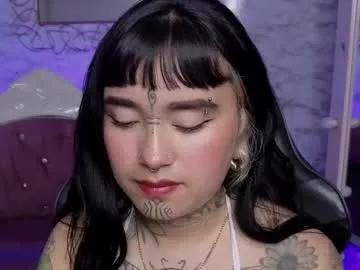 alana_v_ from Chaturbate