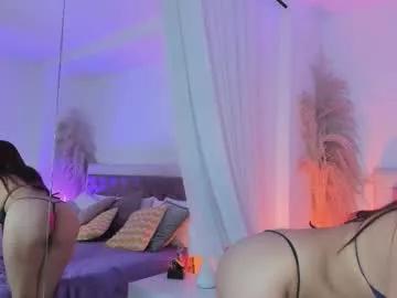 arianaa_collins from Chaturbate