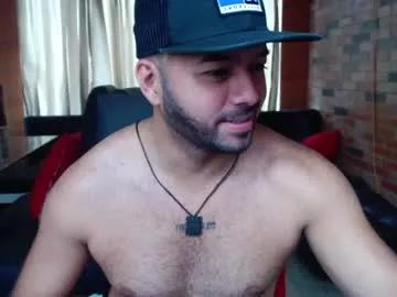 axxel_chris from Chaturbate