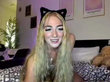 Naked Room badgrljade 