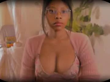 bellablakes18 from Chaturbate