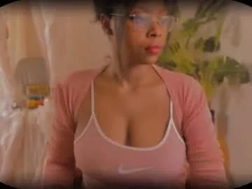bellablakes18 from Chaturbate
