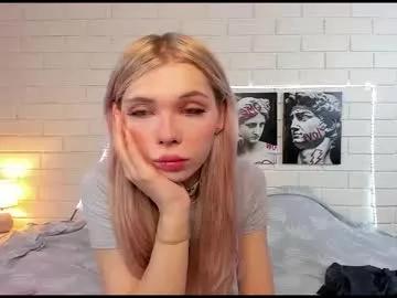 Naked Room blondy_fina 