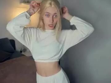 blooming_mess from Chaturbate