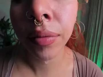 Naked Room bri_von_dhara_ 