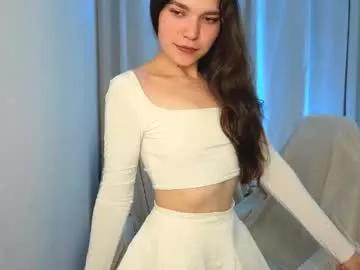 carolinebenks from Chaturbate